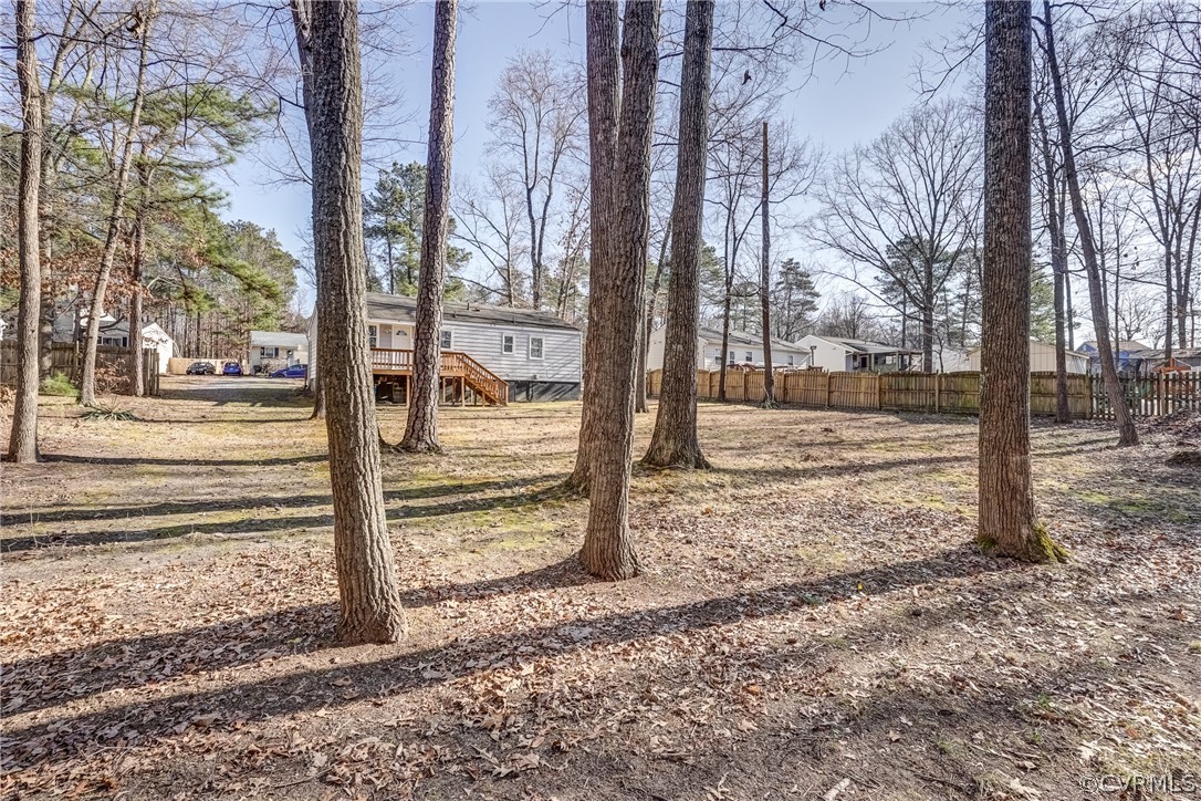 412 Queensway Road Chesterfield, VA 23236 - Photo 8 of 39 a view of a yard with street