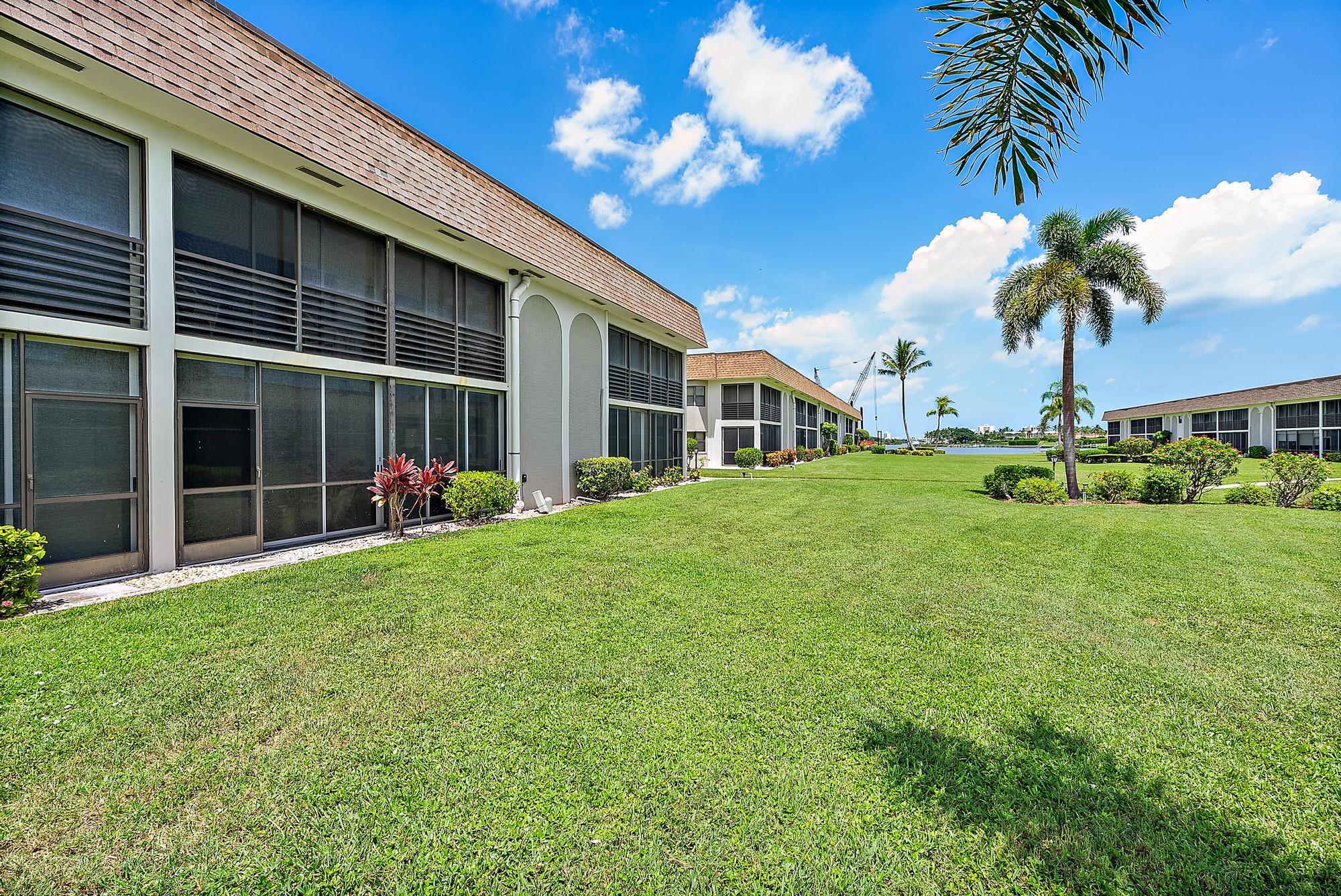 755 Saturn Street, Unit H107 Jupiter, FL 33477 - Photo 20 of 23 755 Saturn Street H107-20