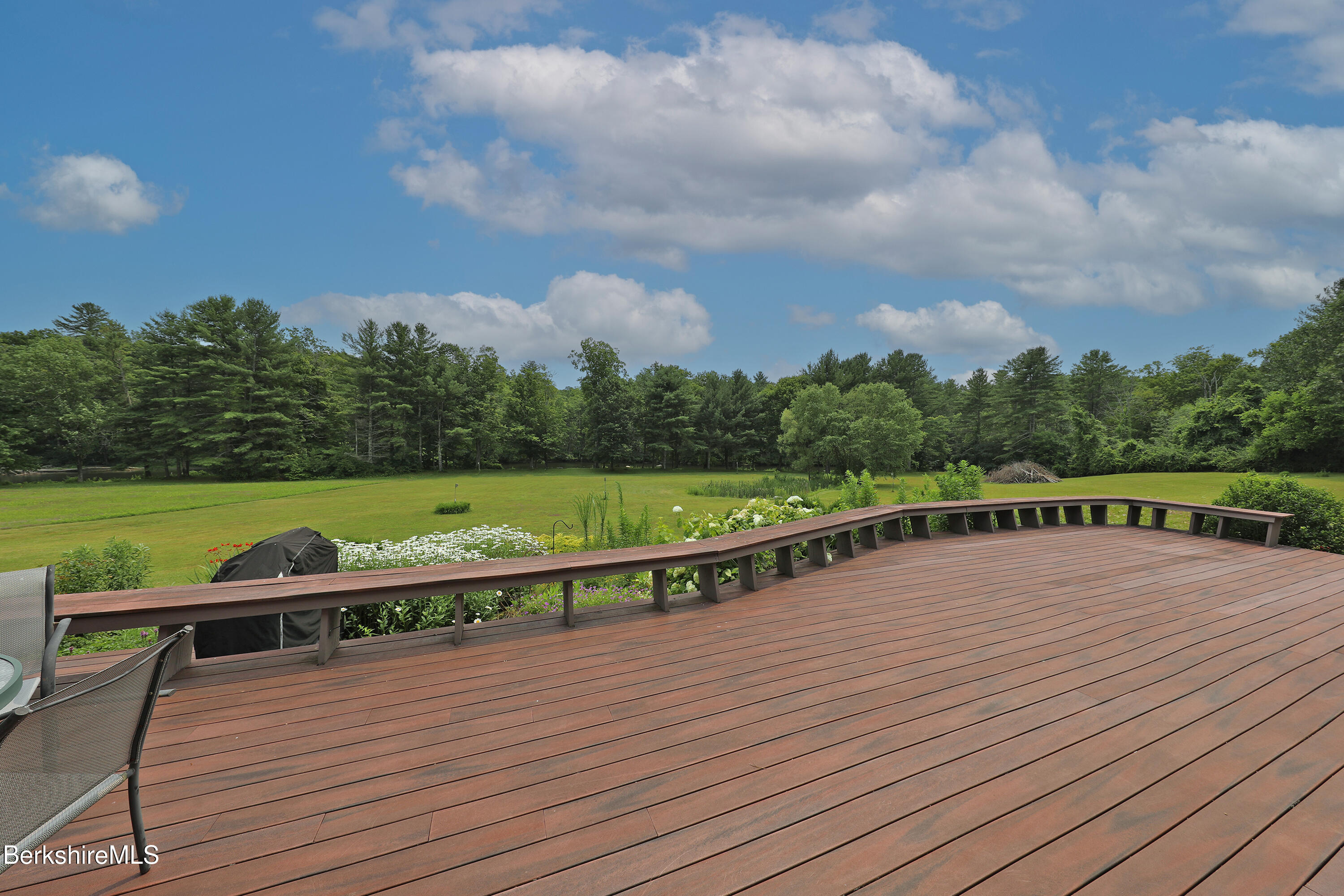 5 A Butler Road Stockbridge, MA 01262 - Photo 23 of 46 Gracious deck off dining
