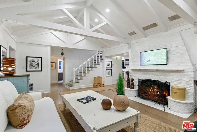 $16,995 | 1760 Nichols Canyon Road, Los Angeles, CA 90046