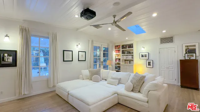 $16,995 | 1760 Nichols Canyon Road, Los Angeles, CA 90046