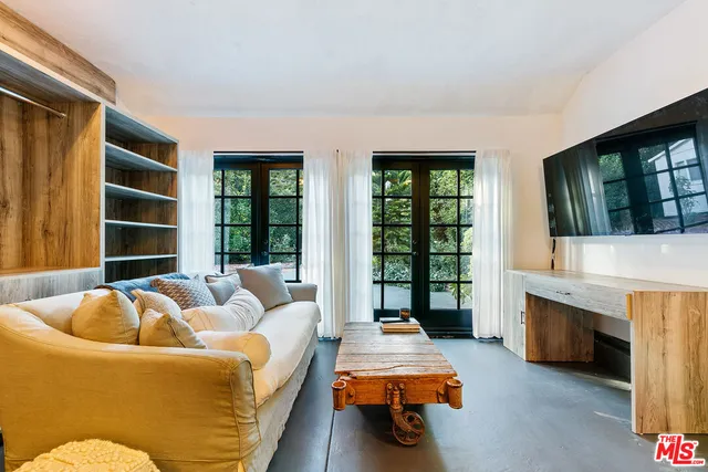 $16,995 | 1760 Nichols Canyon Road, Los Angeles, CA 90046