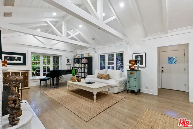 $16,995 | 1760 Nichols Canyon Road, Los Angeles, CA 90046