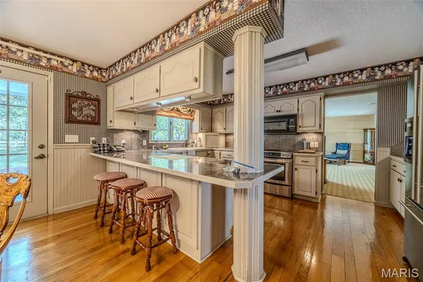 $625,000 | 21355 A County Road 5-406, Lebanon, MO 65536