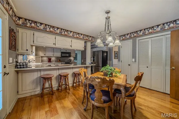 $625,000 | 21355 A County Road 5-406, Lebanon, MO 65536