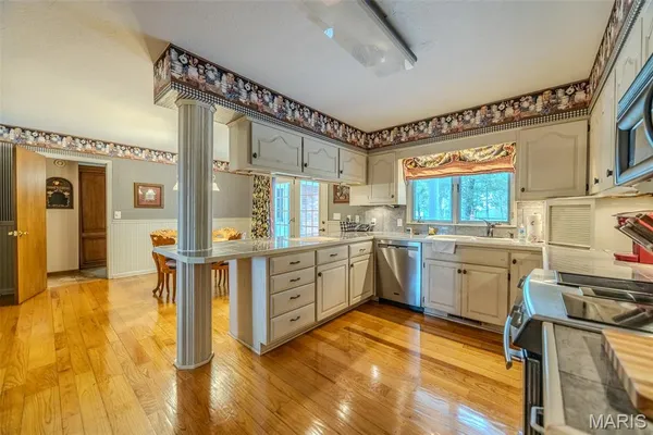 $625,000 | 21355 A County Road 5-406, Lebanon, MO 65536