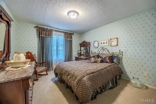 $625,000 | 21355 A County Road 5-406, Lebanon, MO 65536