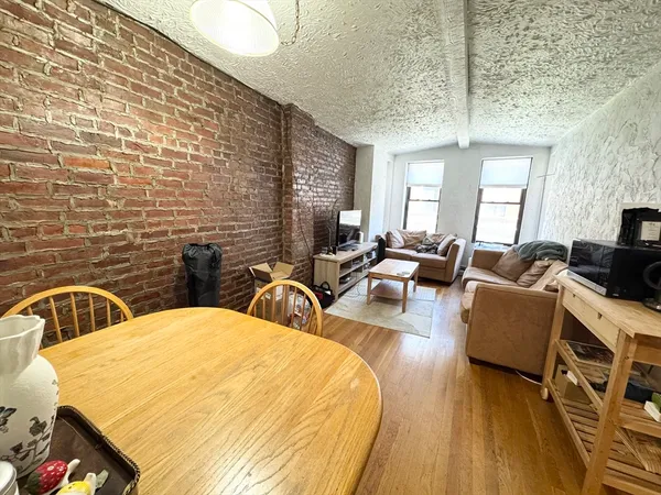 $3,700 | 58 Prince Street, Unit 6, Boston, MA 02113