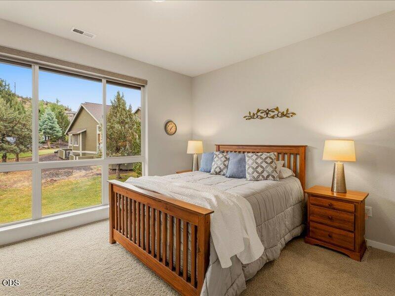 11110 Village Loop Redmond, OR 97756 - Photo 28 of 58