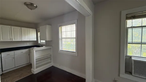 $900 | 1624 Holman Street, Unit 14, Houston, TX 77004