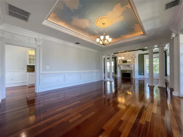 a front view of house with yard