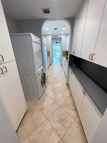 $1,399,990 | 929 Northeast 18th Court, Unit 12, Fort Lauderdale, FL 33305