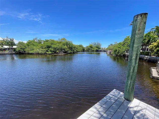 $1,399,990 | 929 Northeast 18th Court, Unit 12, Fort Lauderdale, FL 33305