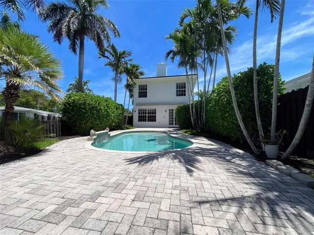 $1,399,990 | 929 Northeast 18th Court, Unit 12, Fort Lauderdale, FL 33305
