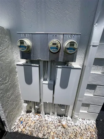 $1,399,990 | 929 Northeast 18th Court, Unit 12, Fort Lauderdale, FL 33305