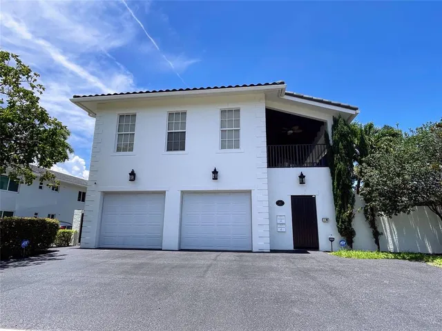 $1,399,990 | 929 Northeast 18th Court, Unit 12, Fort Lauderdale, FL 33305