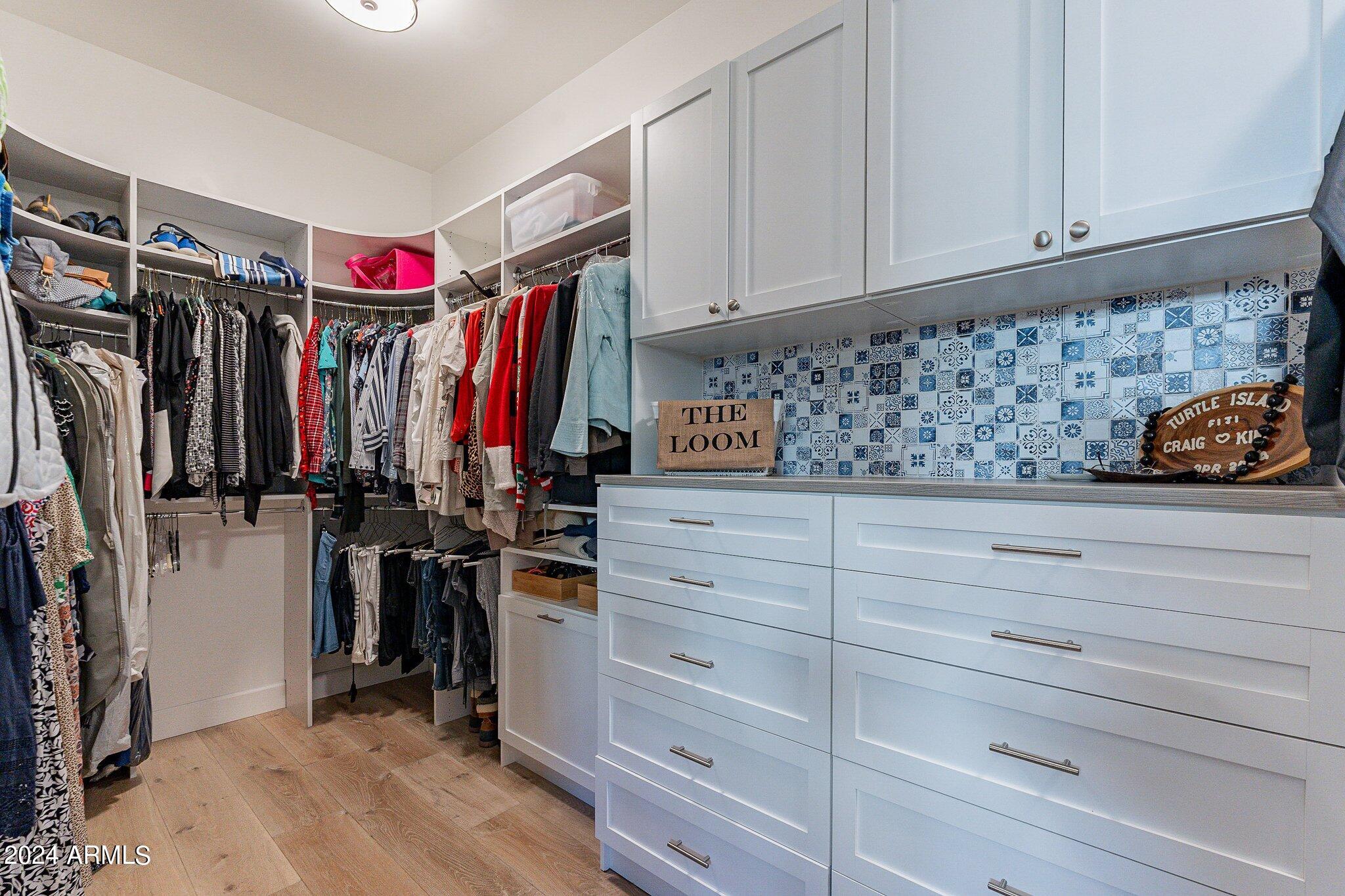 17795 East StockingTrail Rio Verde, AZ 85263 - Photo 25 of 52 Primary Closet Drawer system