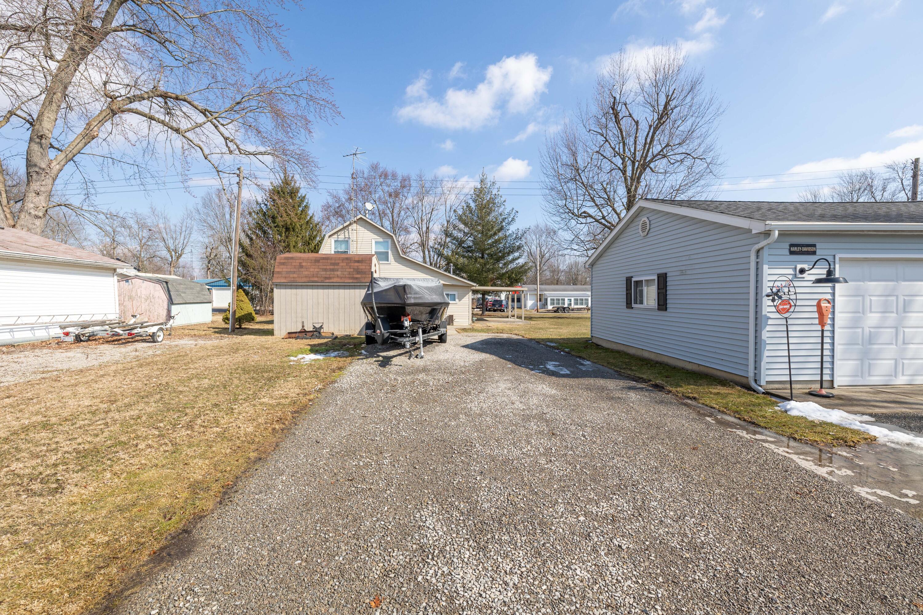 11167 Kickapoo Path Lakeview, OH 43331 - Photo 6 of 33