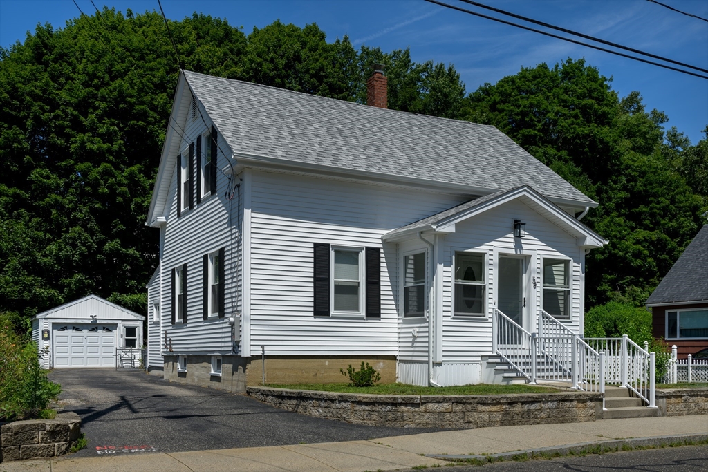 38 Eagle Street Ware, MA 01082 - Photo 3 of 28