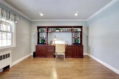 $1,225,000 | 27 Avalon Road, Garden City, NY 11530