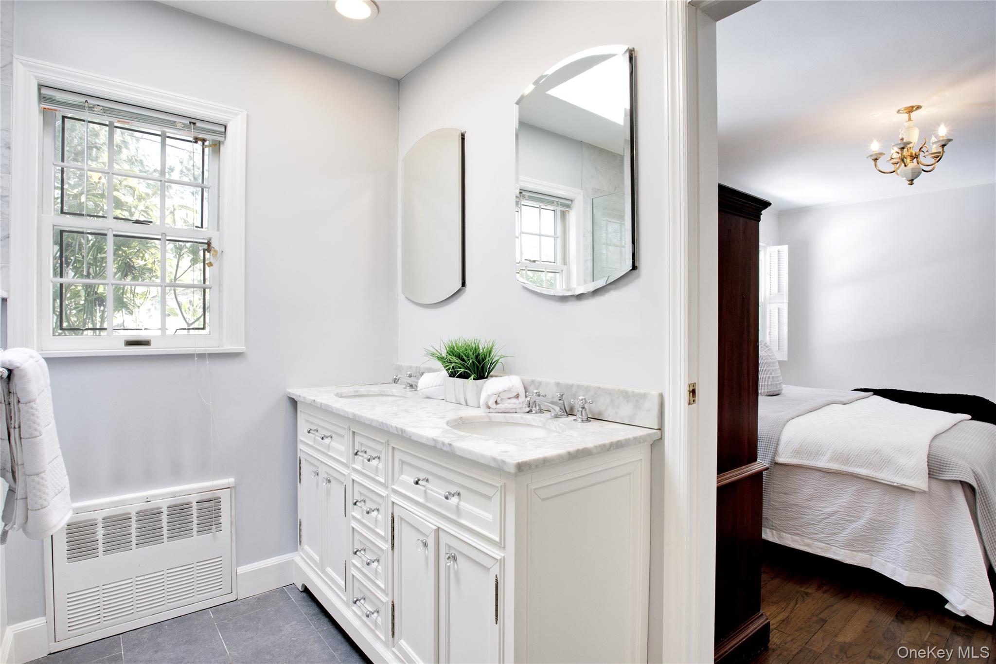 27 Avalon Road Garden City, NY 11530 - Photo 17 of 31