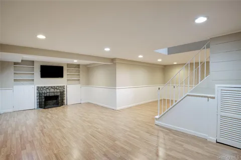 $1,225,000 | 27 Avalon Road, Garden City, NY 11530