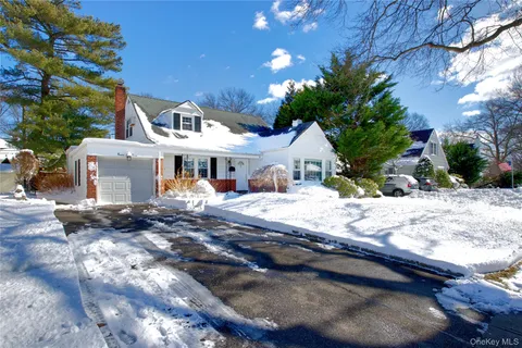 $1,225,000 | 27 Avalon Road, Garden City, NY 11530