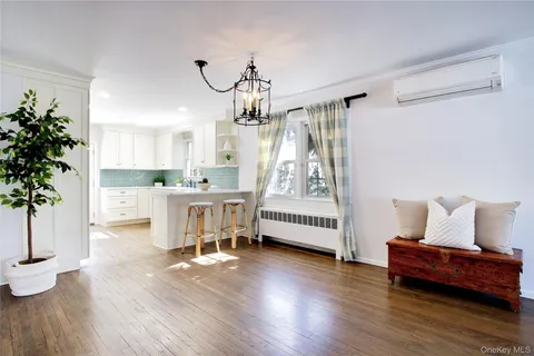 $1,225,000 | 27 Avalon Road, Garden City, NY 11530