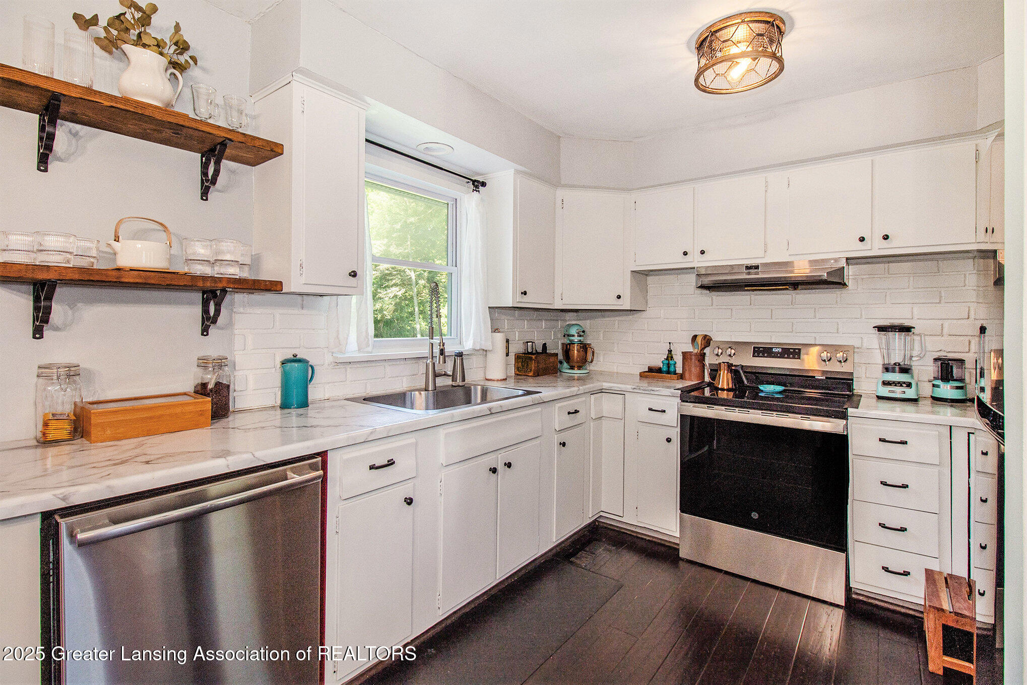 5725 Oak Grove Road Howell, MI 48855 - Photo 2 of 20 Kitchen