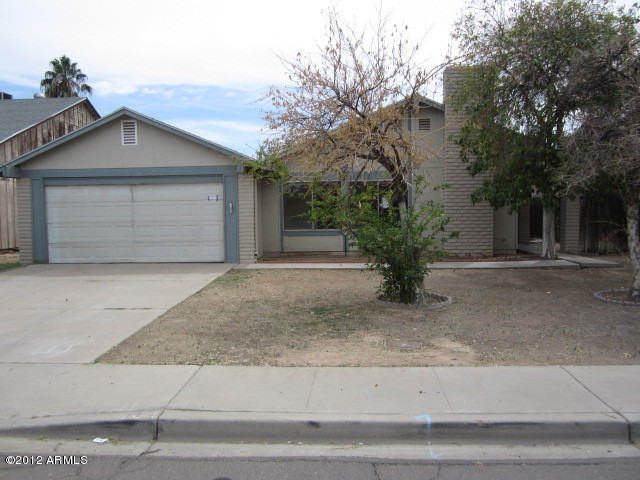 4315 East Vineyard Road Phoenix, AZ 85042 - Photo 1 of 25 023-247410 - Front