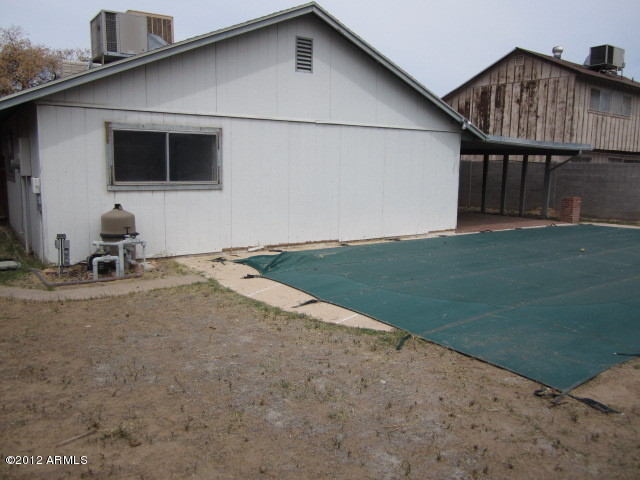 4315 East Vineyard Road Phoenix, AZ 85042 - Photo 16 of 25 023-247410 - Rear