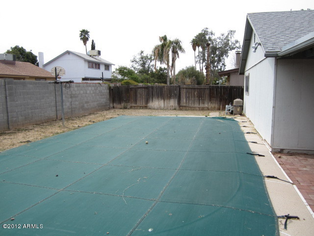 4315 East Vineyard Road Phoenix, AZ 85042 - Photo 17 of 25 023-247410 - Pool