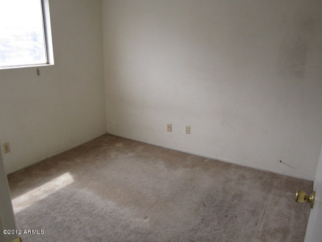 4315 East Vineyard Road Phoenix, AZ 85042 - Photo 6 of 25 023-247410 - Bedroom 2