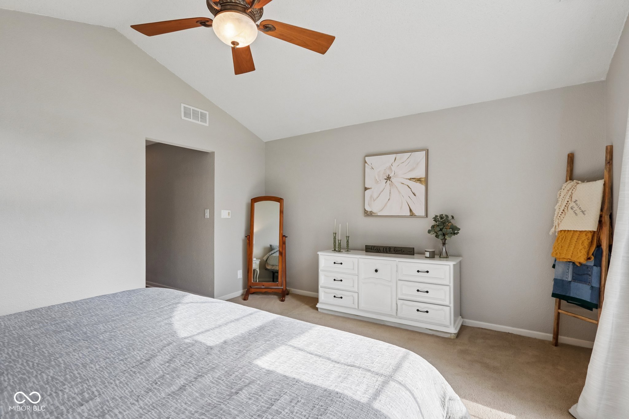 12198 Rambling Road Fishers, IN 46037 - Photo 15 of 27