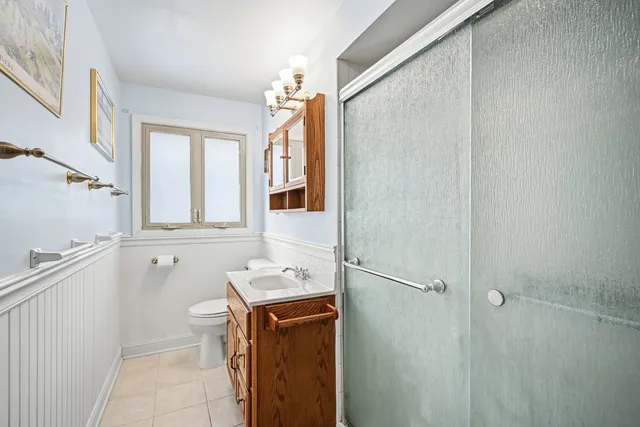 $344,900 | 1727 Warwick Lane, Schaumburg, IL 60193