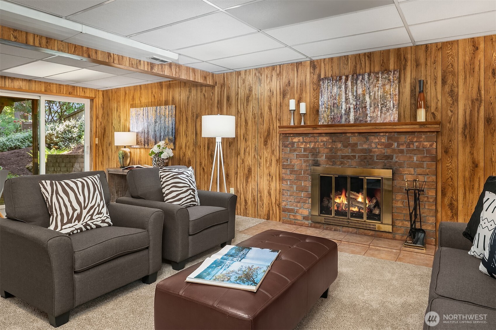 21331 2nd Avenue Southeast Bothell, WA 98021 - Photo 24 of 34 a living room with furniture and a fireplace