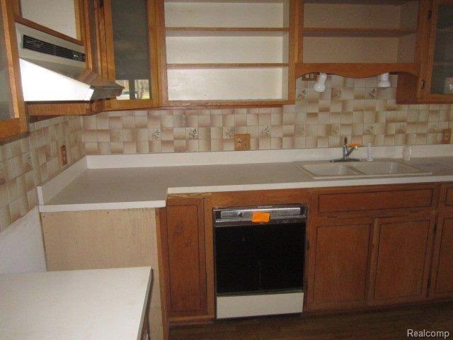 6491 Holland Road Algonac, MI 48001 - Photo 10 of 12 kitch (2).jpg