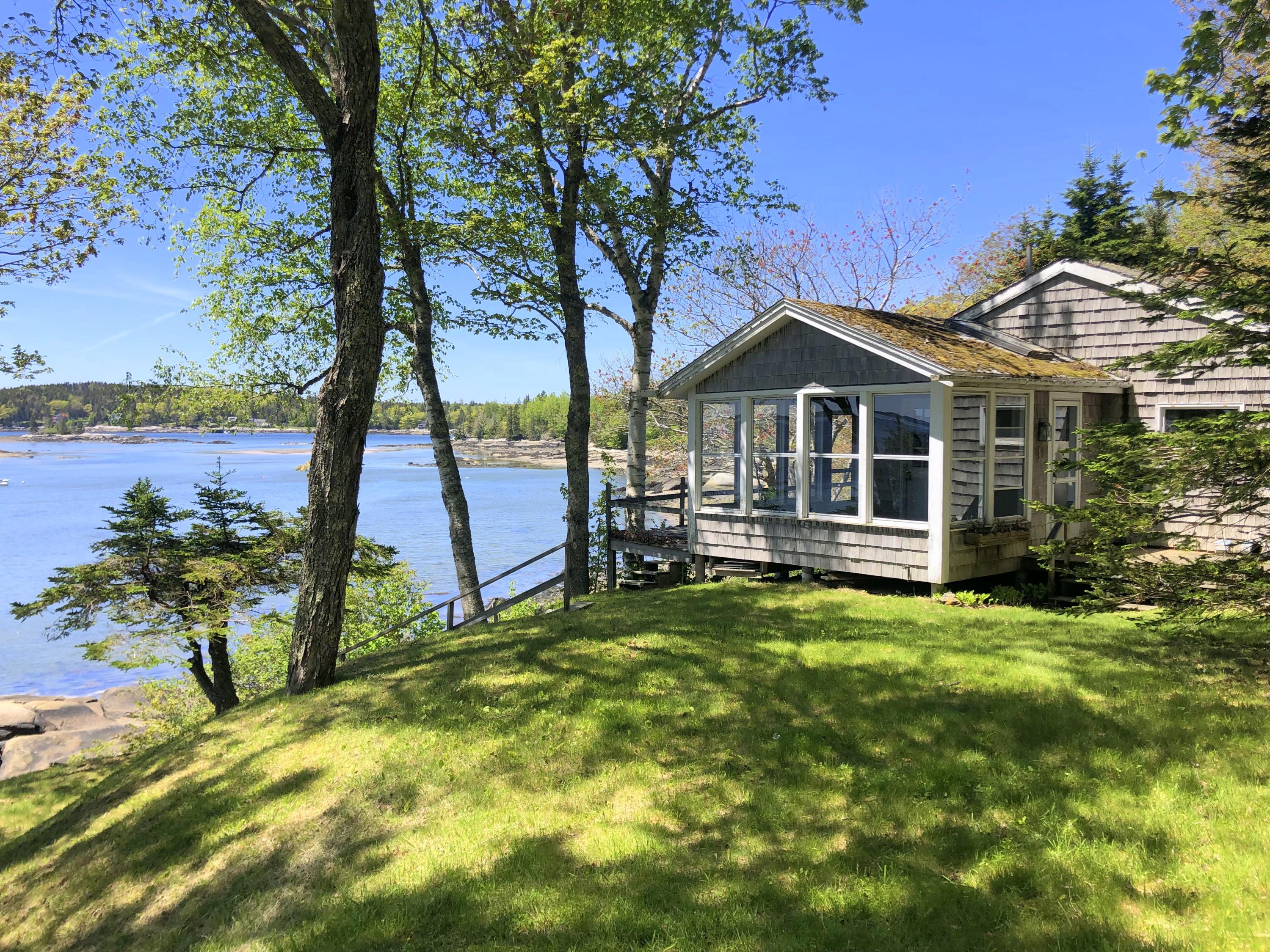 18 Dyer Point Road Owls Head, ME 04854 - Photo 2 of 26 Exterior Side Profile