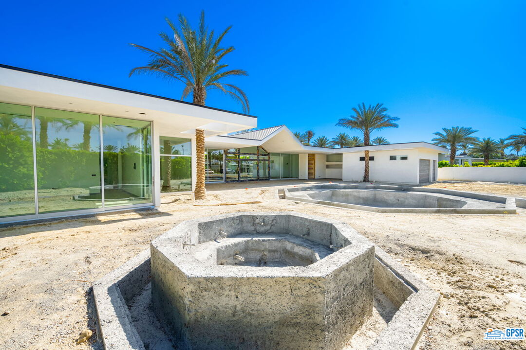 1 Makena Lane Rancho Mirage, CA 92270 - Photo 11 of 22 a view of outdoor space and swimming pool