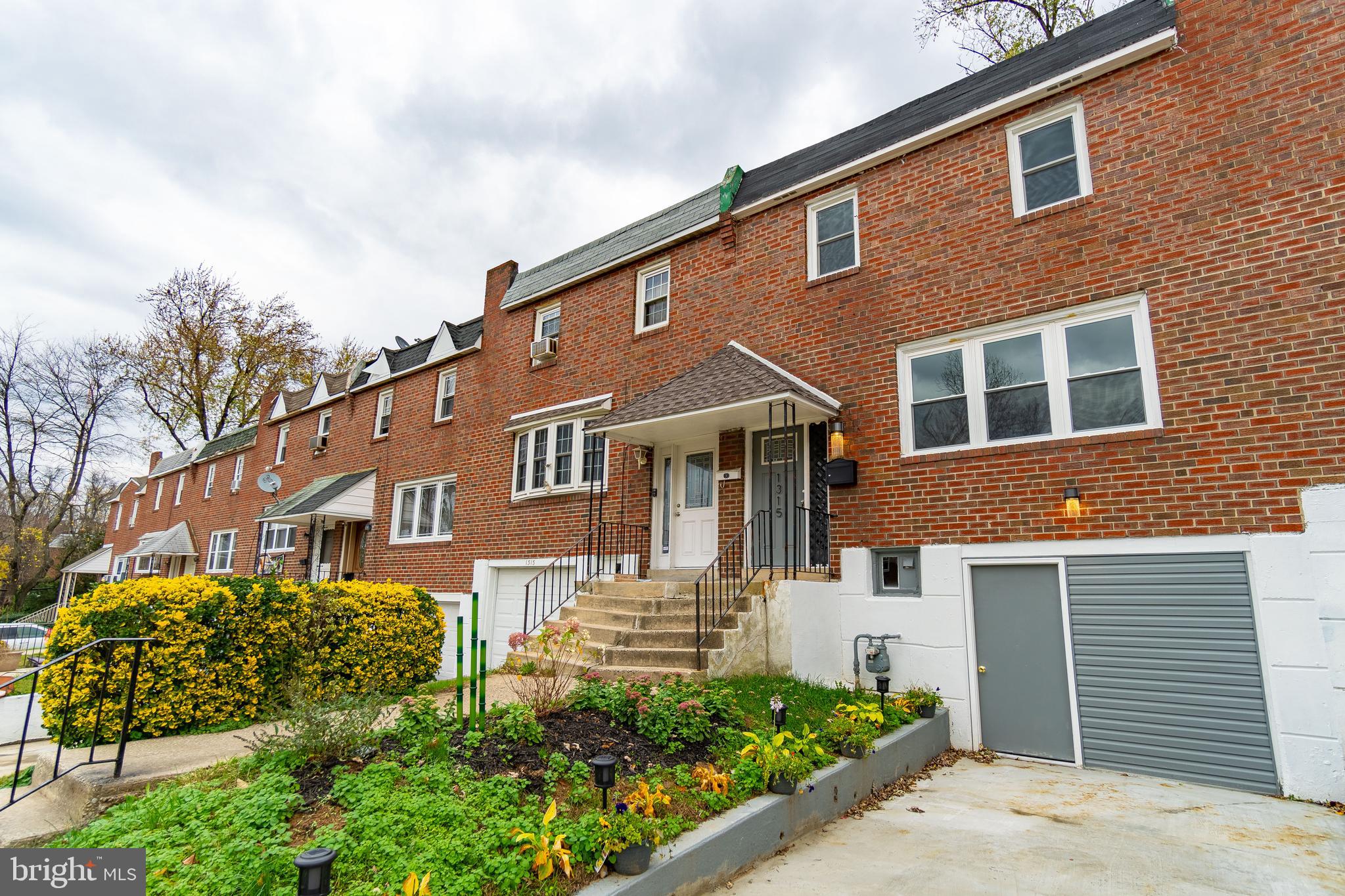 1315 Powell Road Brookhaven, PA 19015 - Photo 1 of 30