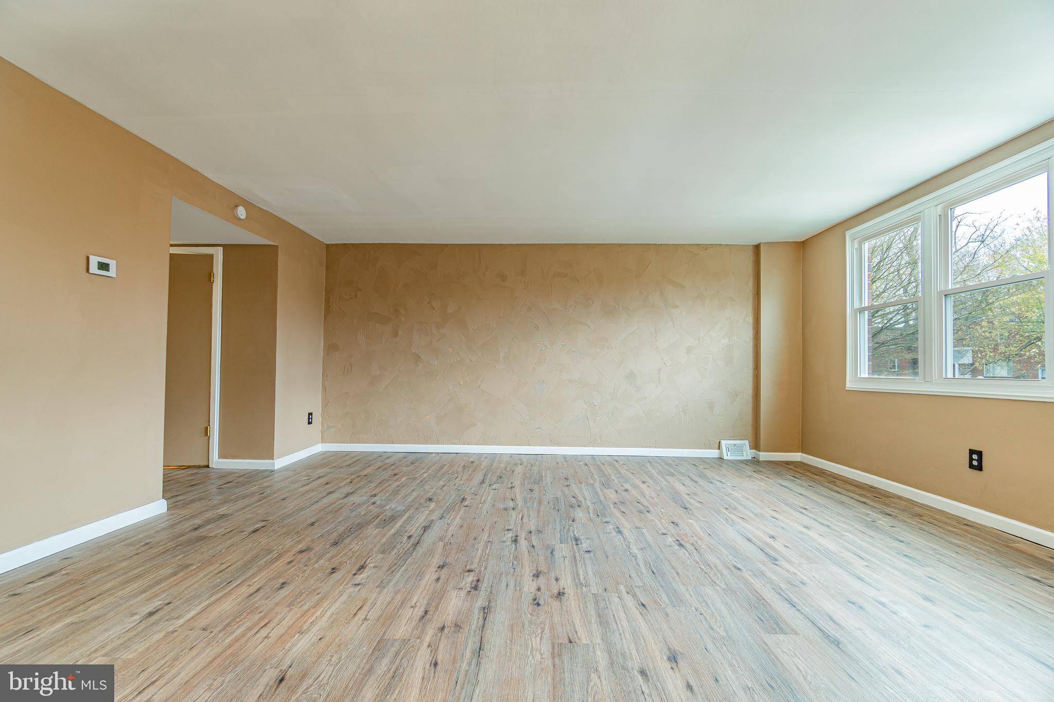 1315 Powell Road Brookhaven, PA 19015 - Photo 7 of 30