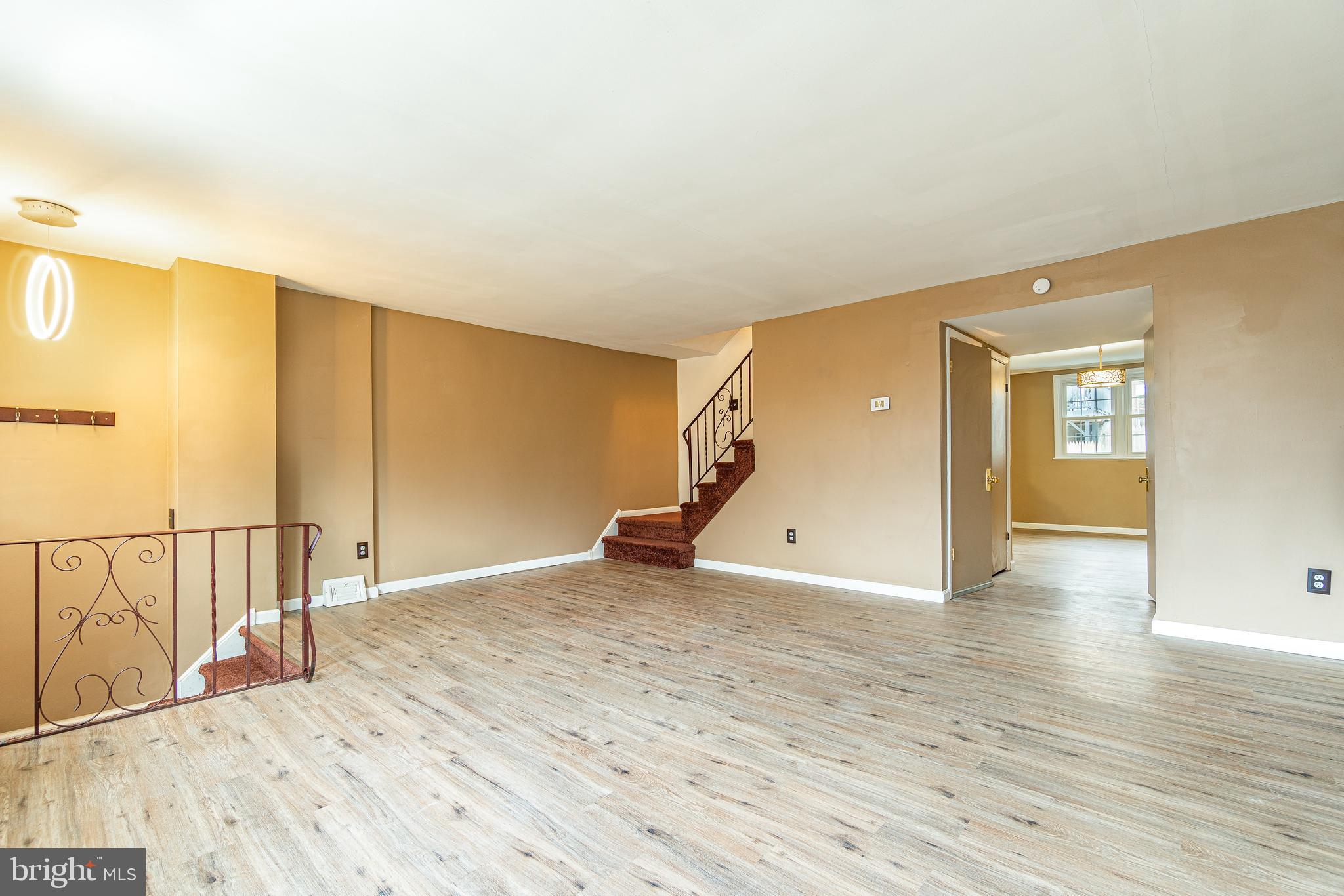 1315 Powell Road Brookhaven, PA 19015 - Photo 8 of 30