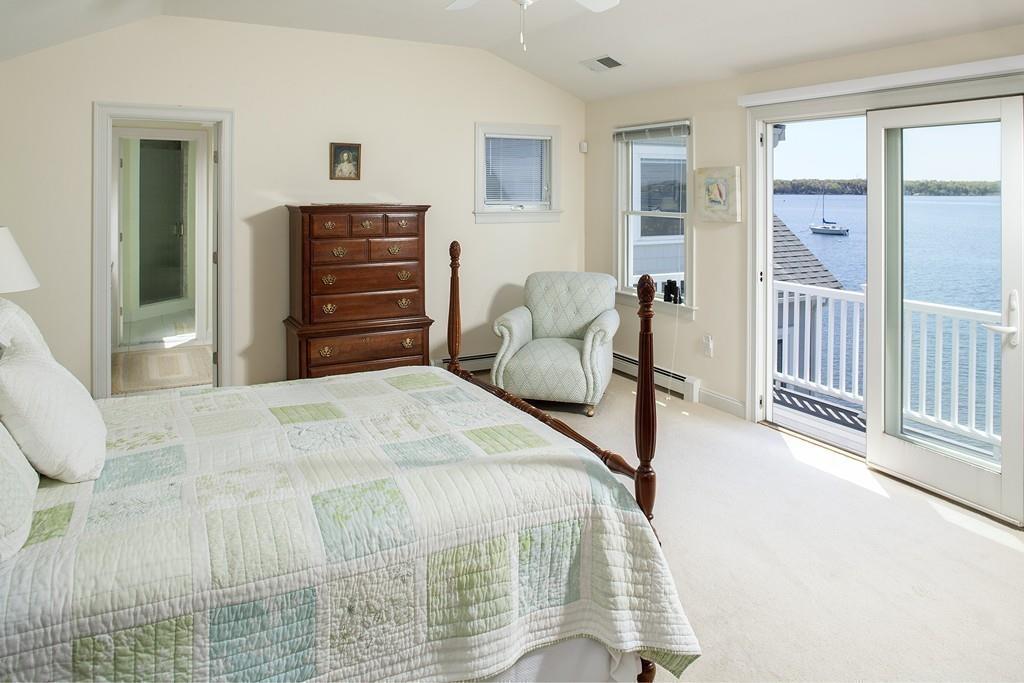 131 Edgewater Road Hull, MA 02045 - Photo 16 of 37