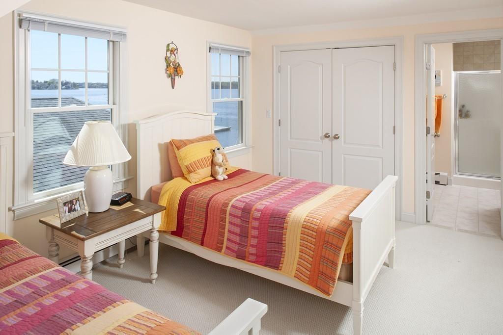 131 Edgewater Road Hull, MA 02045 - Photo 18 of 37