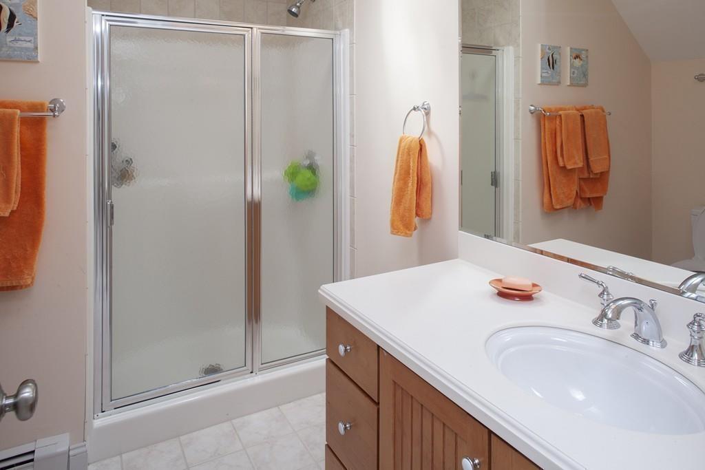131 Edgewater Road Hull, MA 02045 - Photo 20 of 37