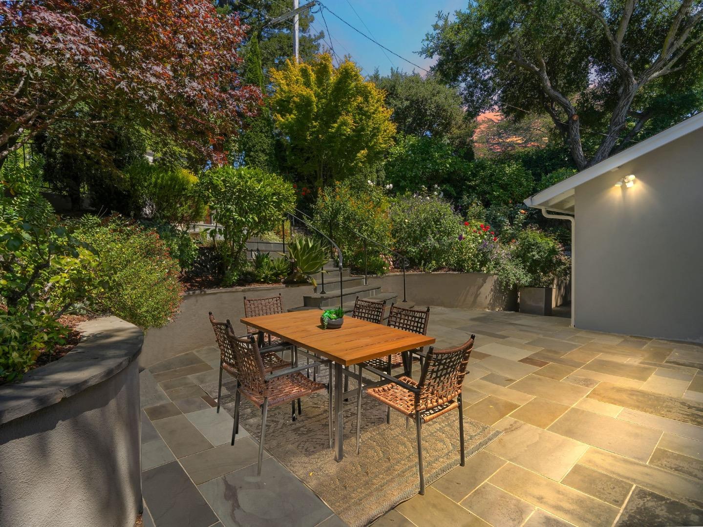 405 Glendale Road San Mateo, CA 94402 - Photo 6 of 81