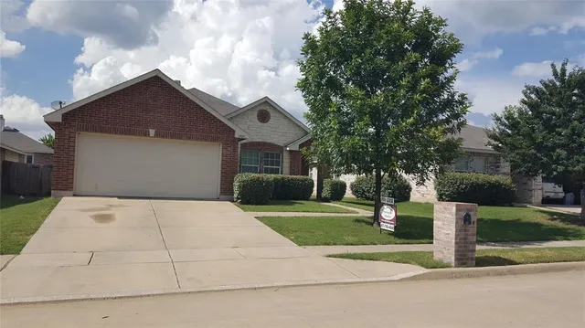 $1,800 | 1909 J J Cheshier Road, Fort Worth, TX 76247