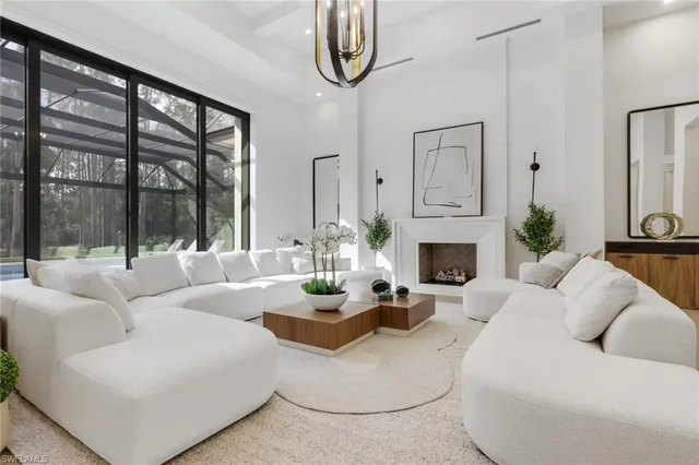$3,750,000 | 5174 Sycamore Drive, Naples, FL 34119