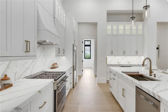 $3,750,000 | 5174 Sycamore Drive, Naples, FL 34119