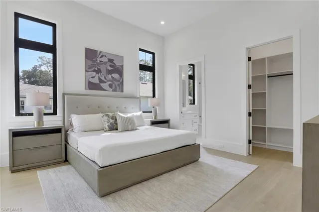 $3,750,000 | 5174 Sycamore Drive, Naples, FL 34119